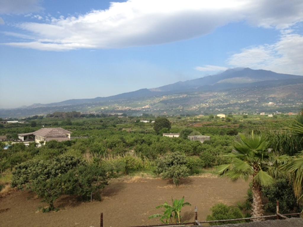 Villa Del Nespolo Fiumefreddo di Sicilia Kültér fotó